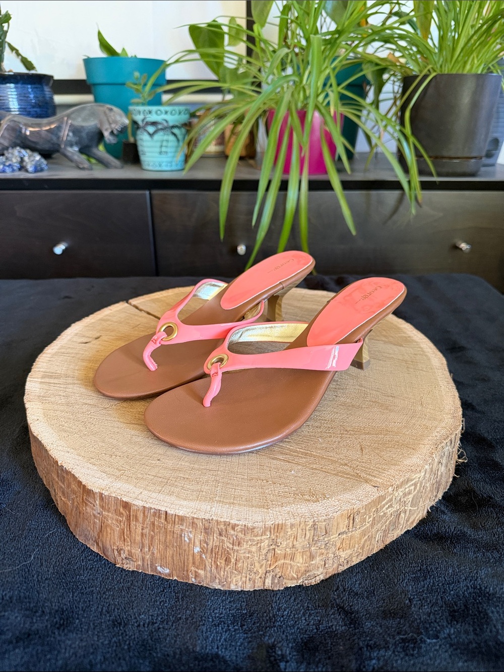 George Coral Pink Thong Sandals with Gold Eyelet